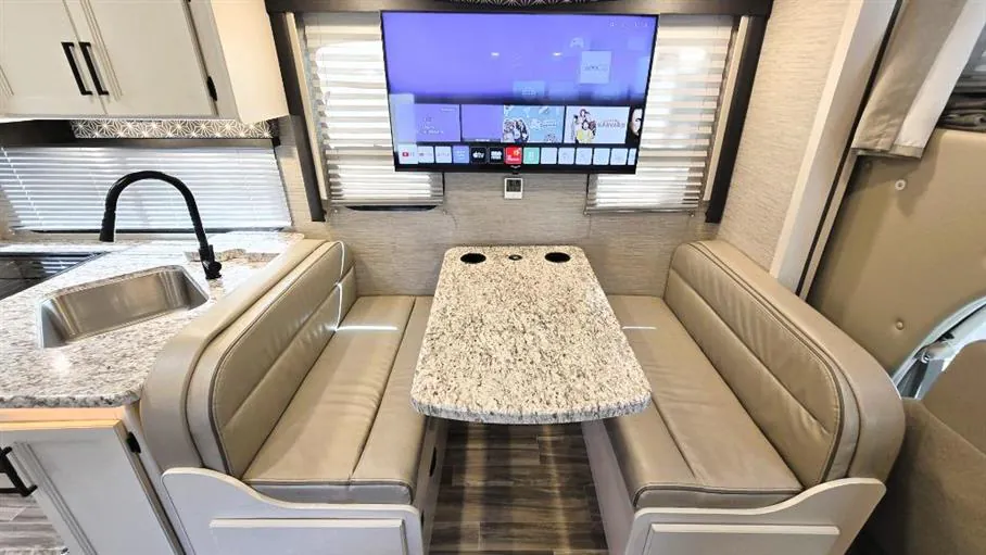 2022 Thor Motor Coach Freedom Elite 28HE, Photos photo 10