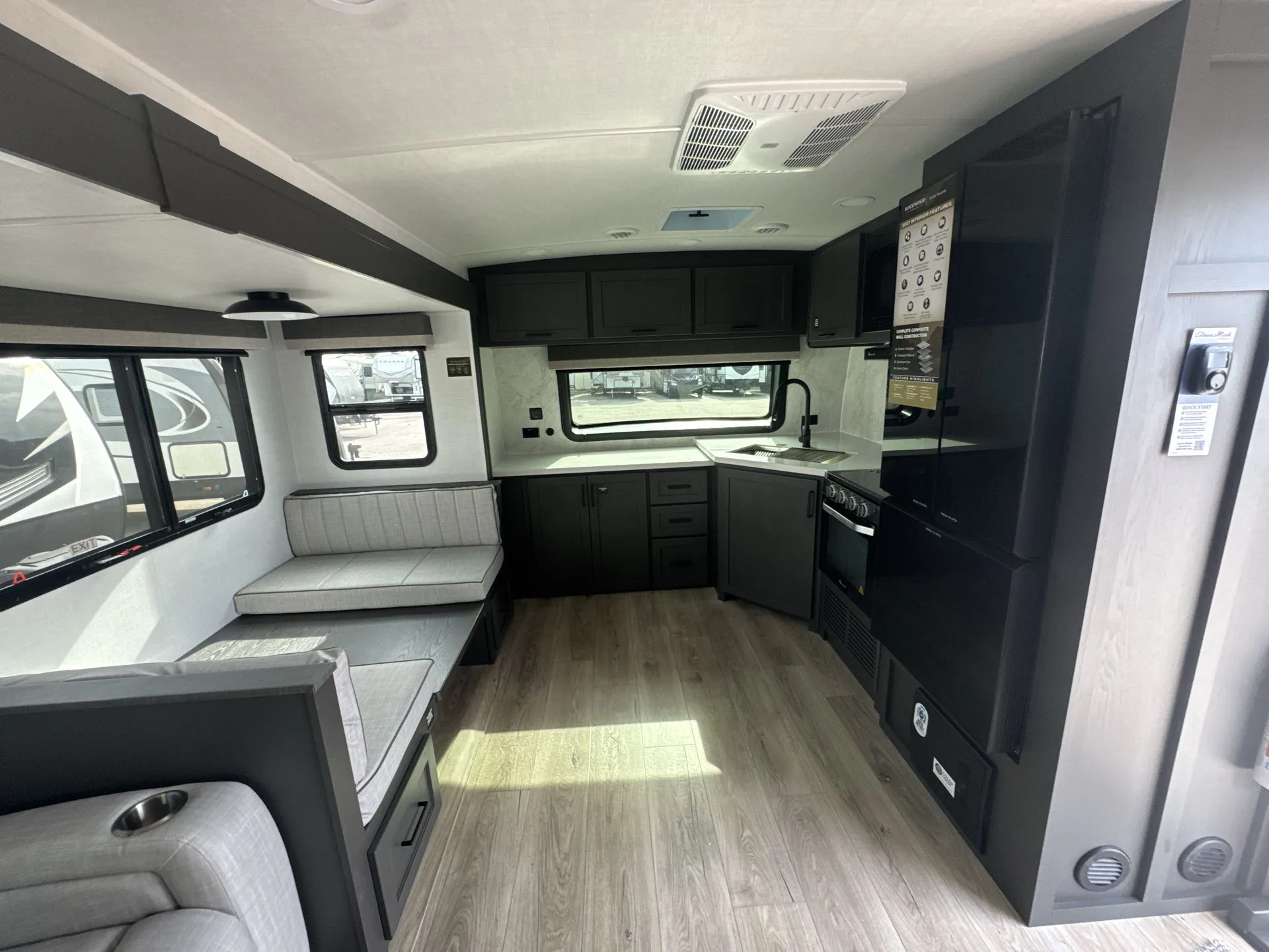 2027 Forest River Rockwood Ultra Lite 2608BS — Photo 7