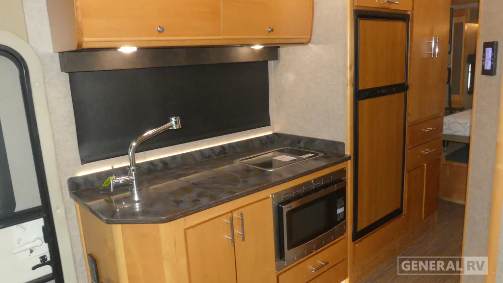 2017 Tiffin Wayfarer 24 QW, Photos photo 6