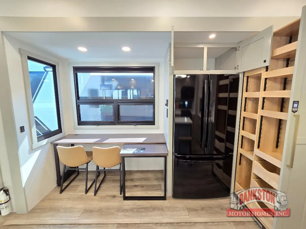 2027 Brinkley Model G 3970, Photos photo 13