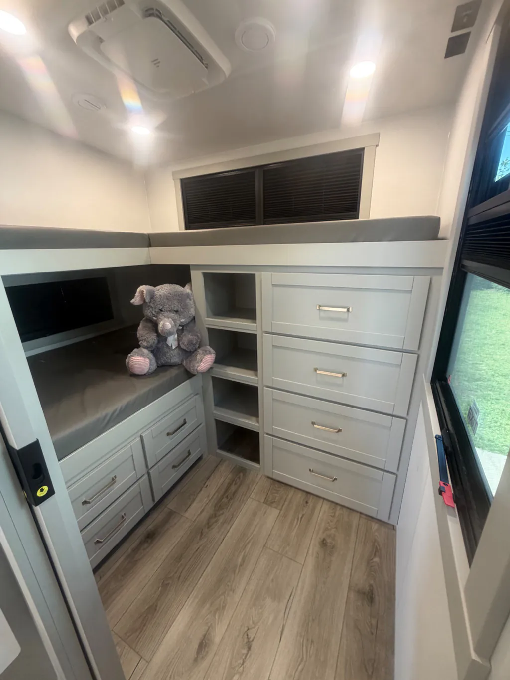 2026 Brinkley Model Z 2810, Photos photo 16