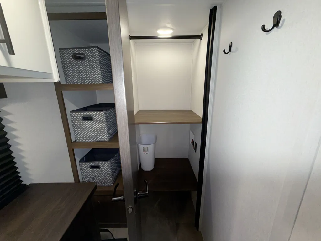 2027 Forest River Tracer 255DS, Photos photo 37