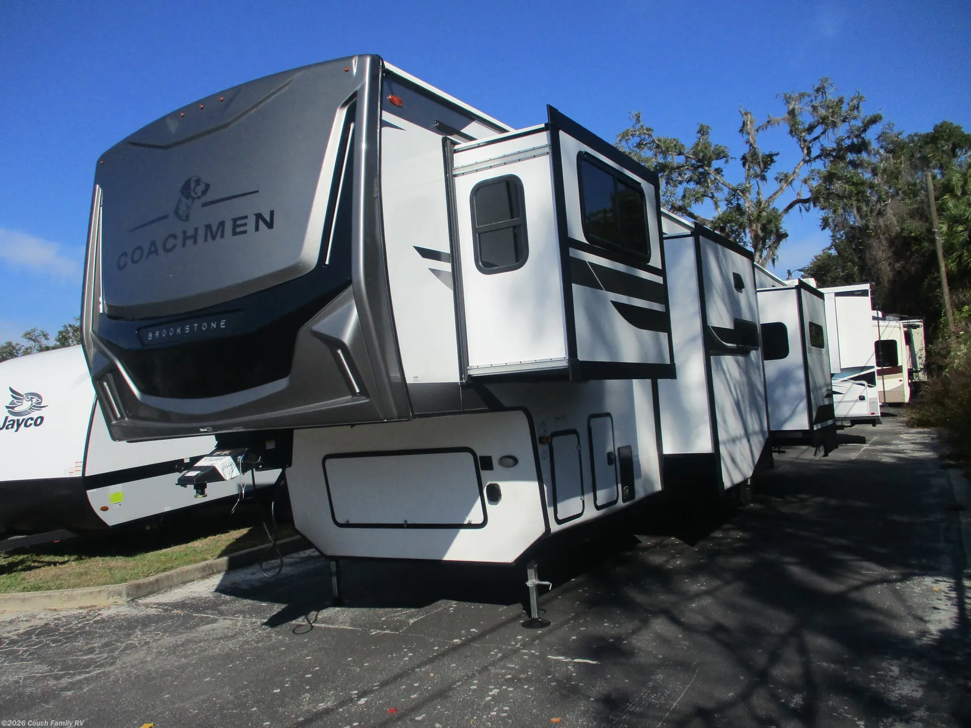 2026 Coachmen Chaparral 381DBL - Photo 4