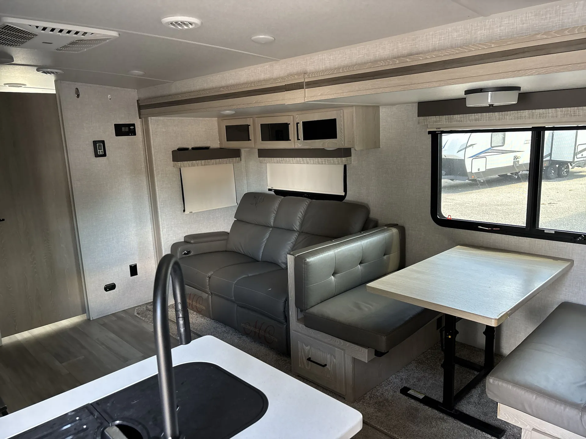 2022 Forest River Flagstaff Super Lite 29RBS — living area main