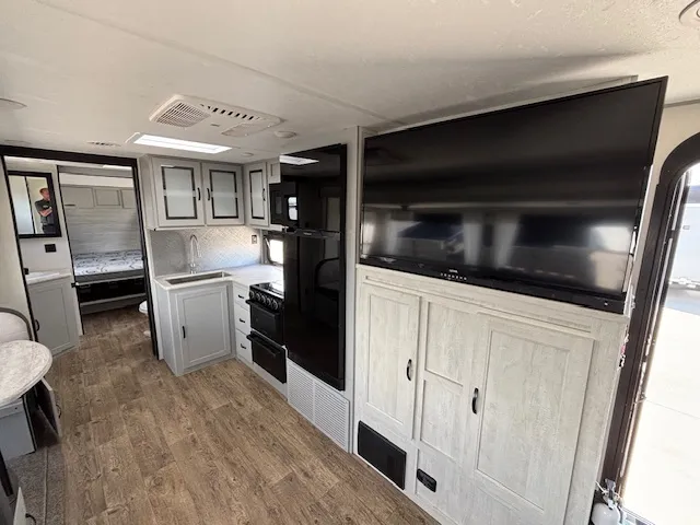 2022 Forest River Vibe 28BH, Photos photo 17