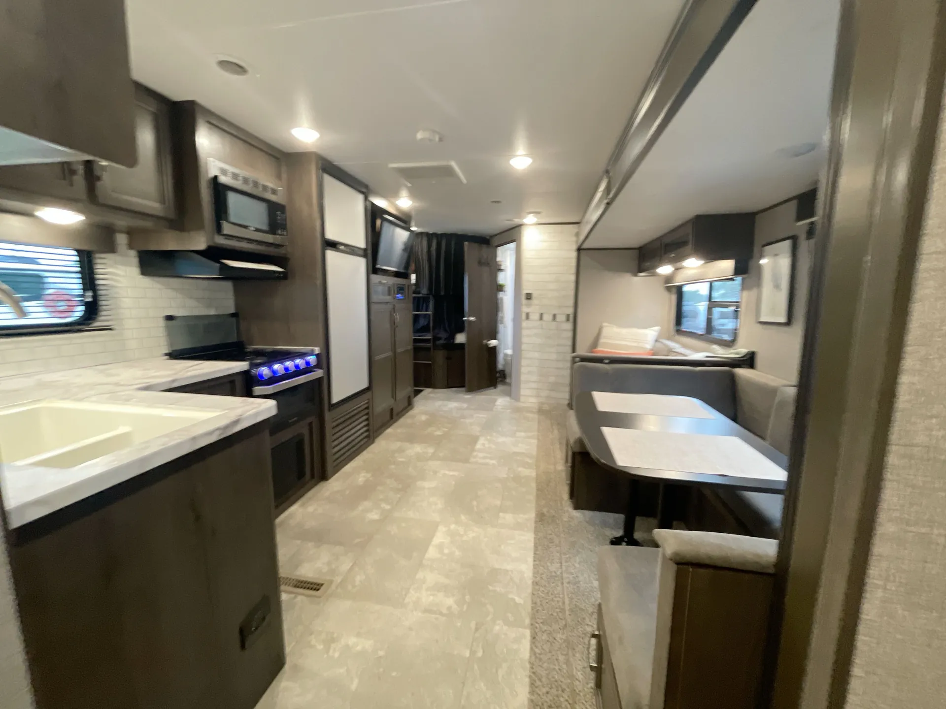 2020 Jayco Jay Flight SLX 286BHSW — living area main