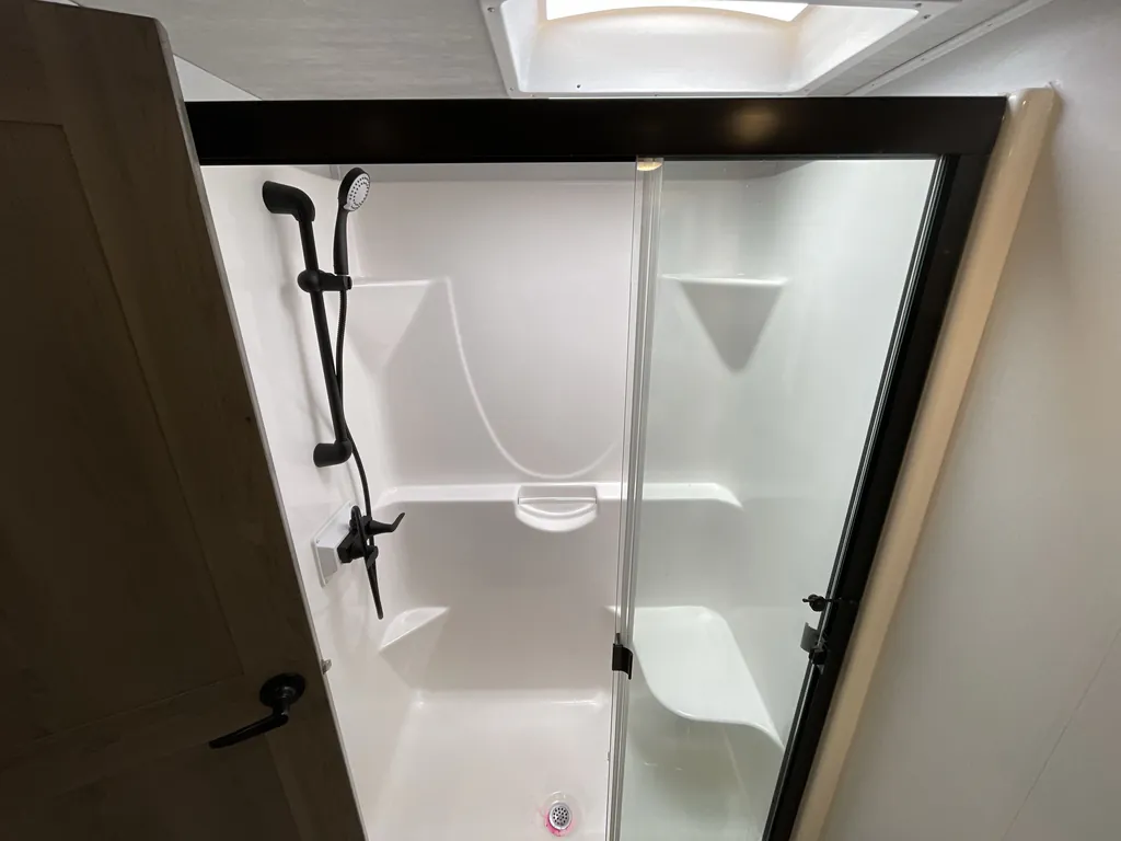 2022 Keystone Montana 3231CK, Photos photo 18