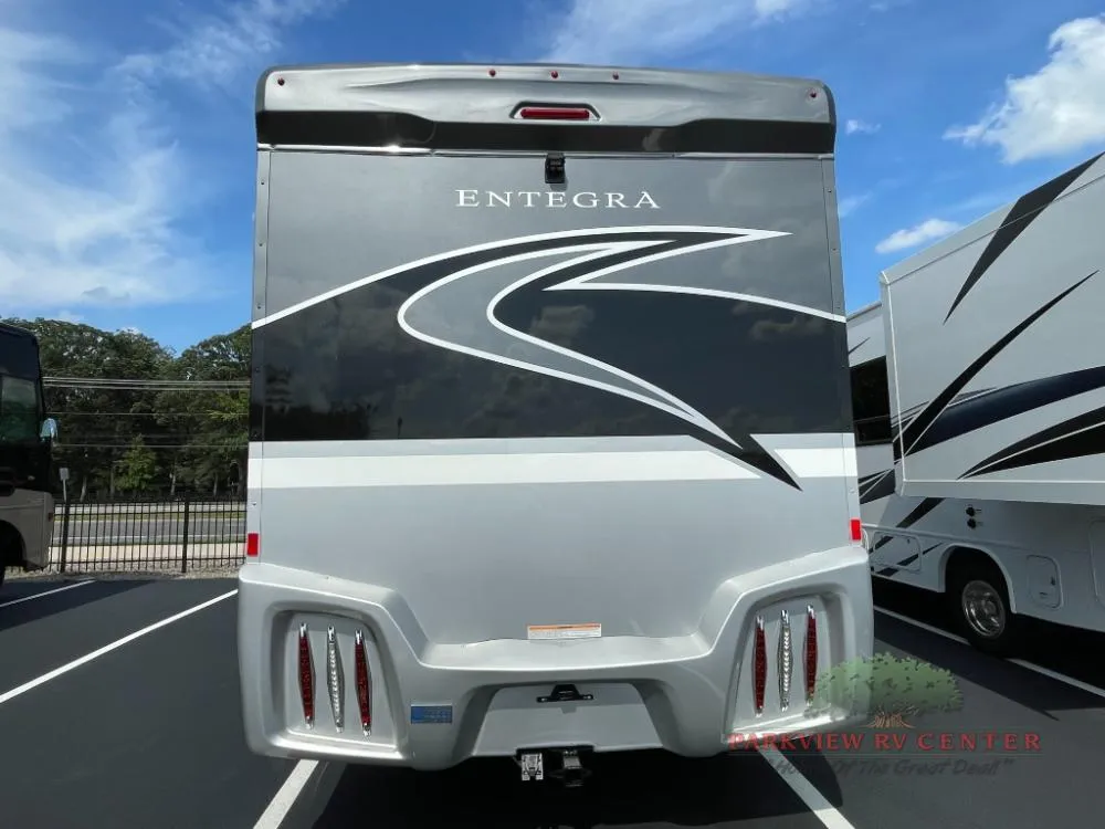 2023 Entegra Coach Qwest 24N - Photo 4