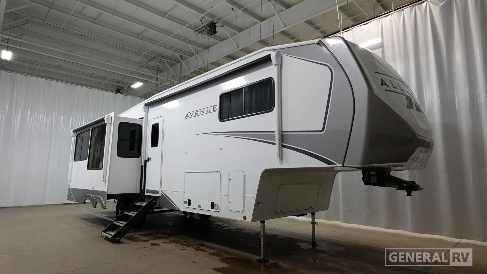 2026 Alliance RV Avenue 32RLS - Photo 2