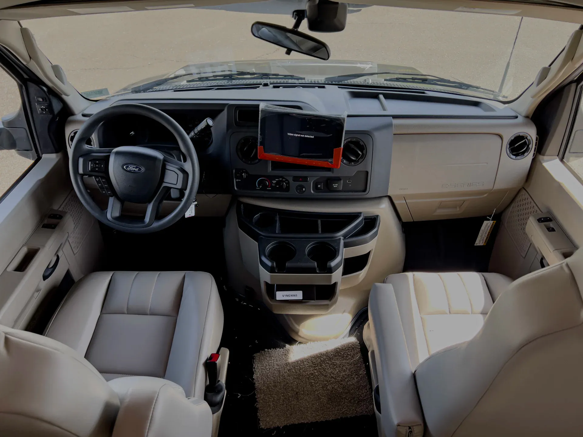 2027 Jayco Greyhawk 30Z - Photo 3