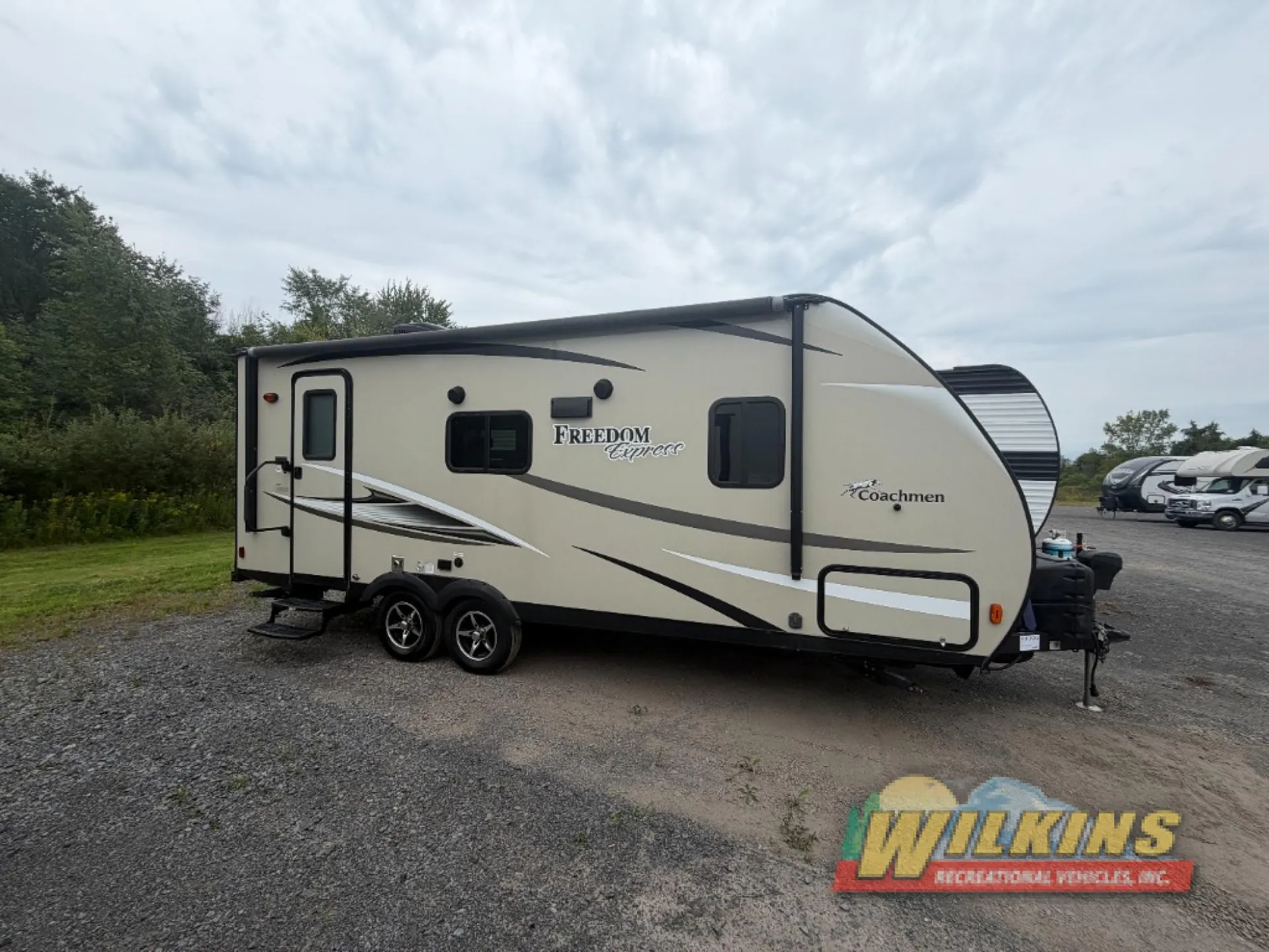 2017 Coachmen Freedom Express Ultra Lite 204 RD - Photo 3