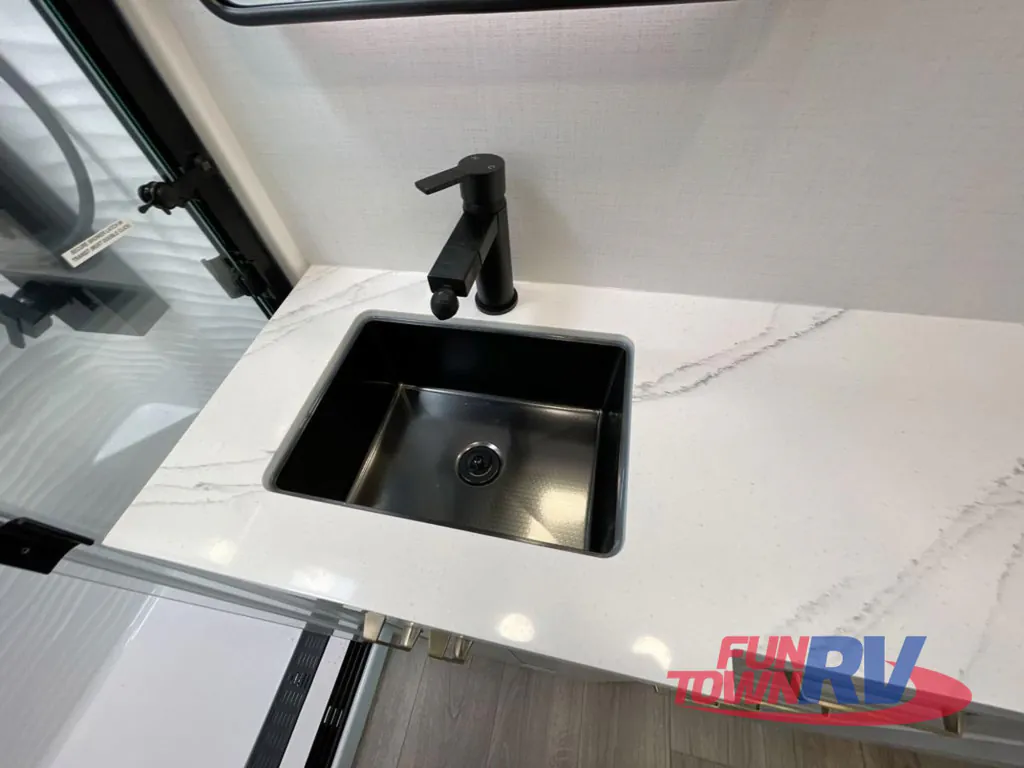 2026 Brinkley Model G 3970, Photos photo 35
