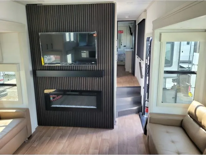 2026 Grand Design Solitude 390RK - Photo 4