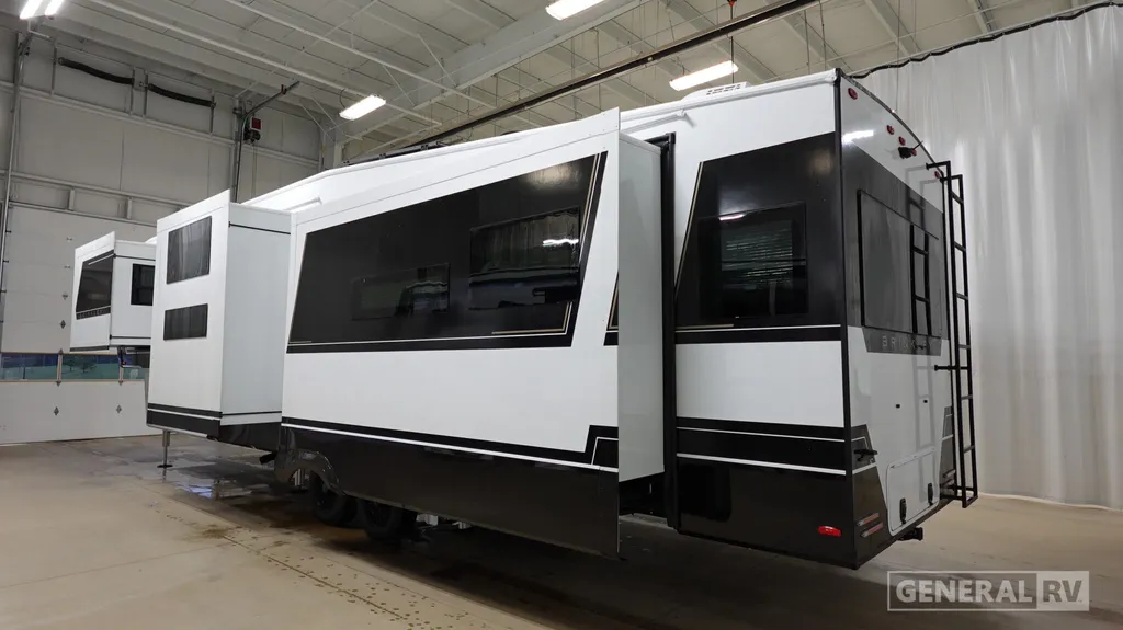 2026 Brinkley Model Z 3610, Photos photo 3
