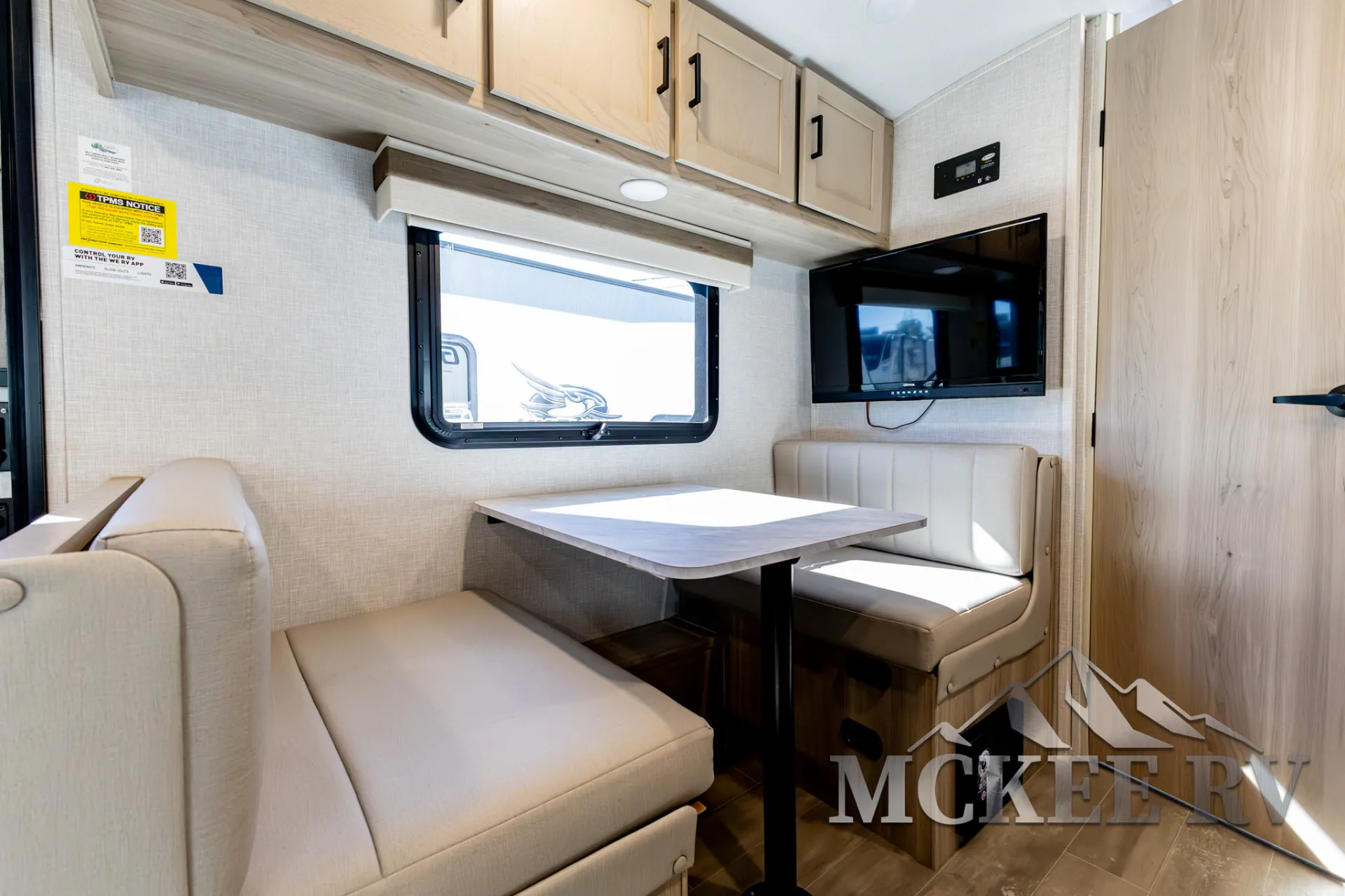 2023 Forest River Flagstaff E-Pro 19FDS - Photo 4