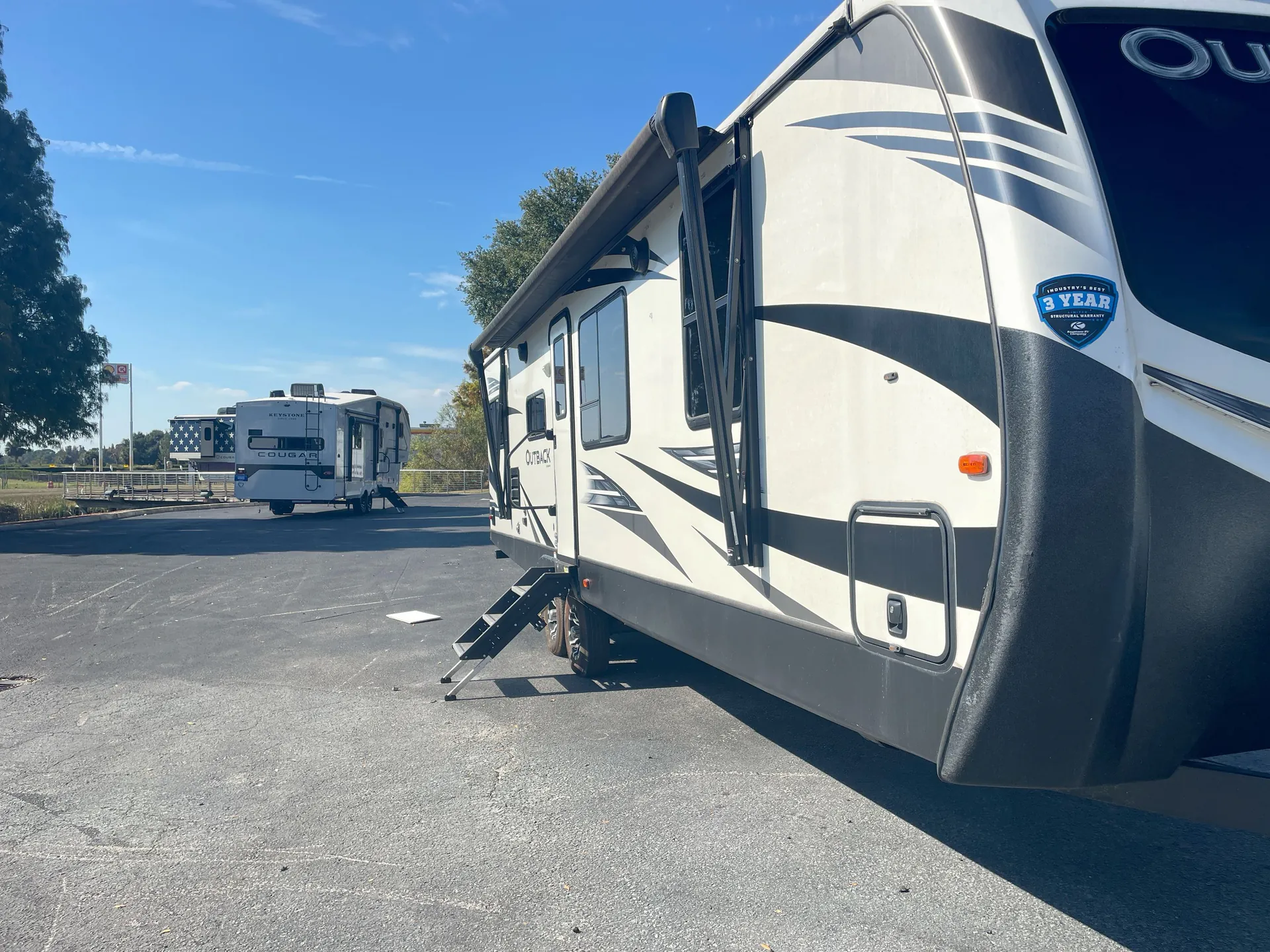 2021 Keystone Outback 313RL dealer photo 5 from Camping World