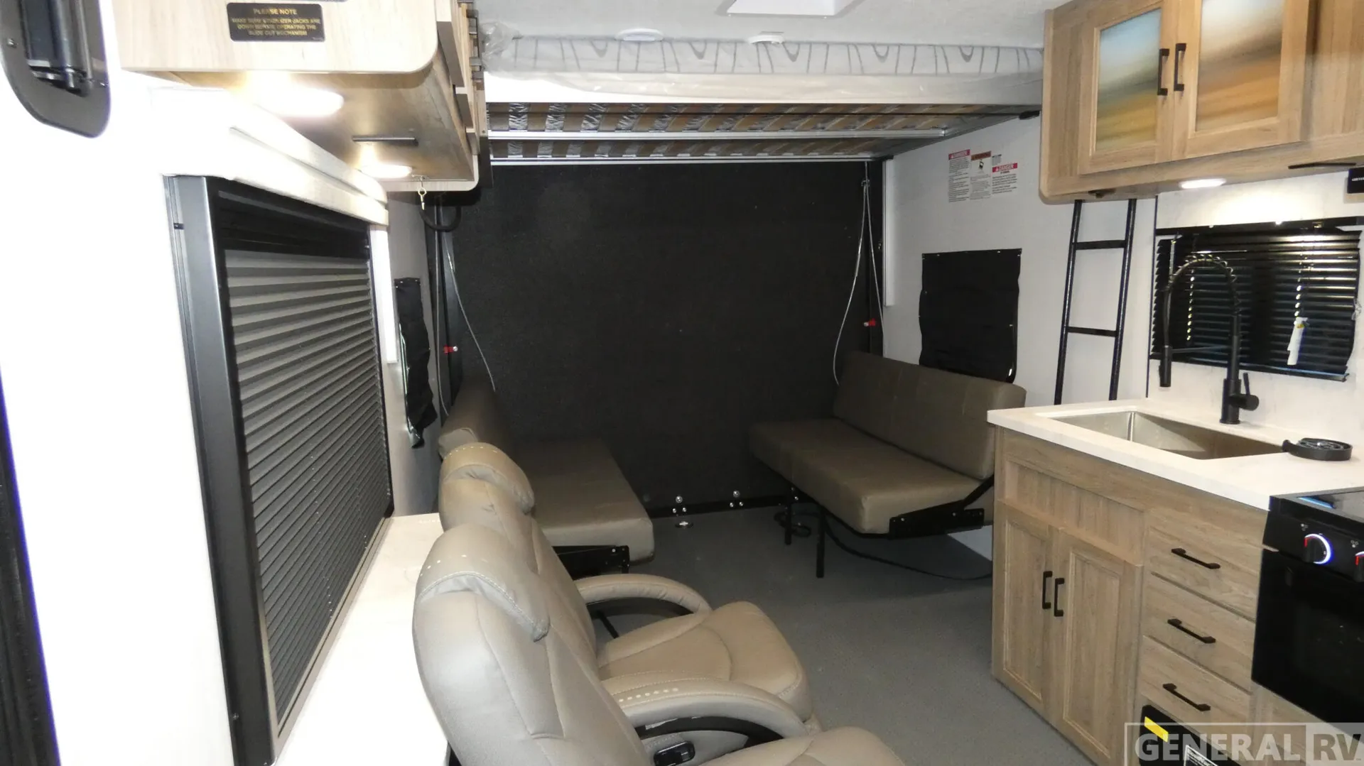 2026 Coachmen Adrenaline 21LT - Photo 3