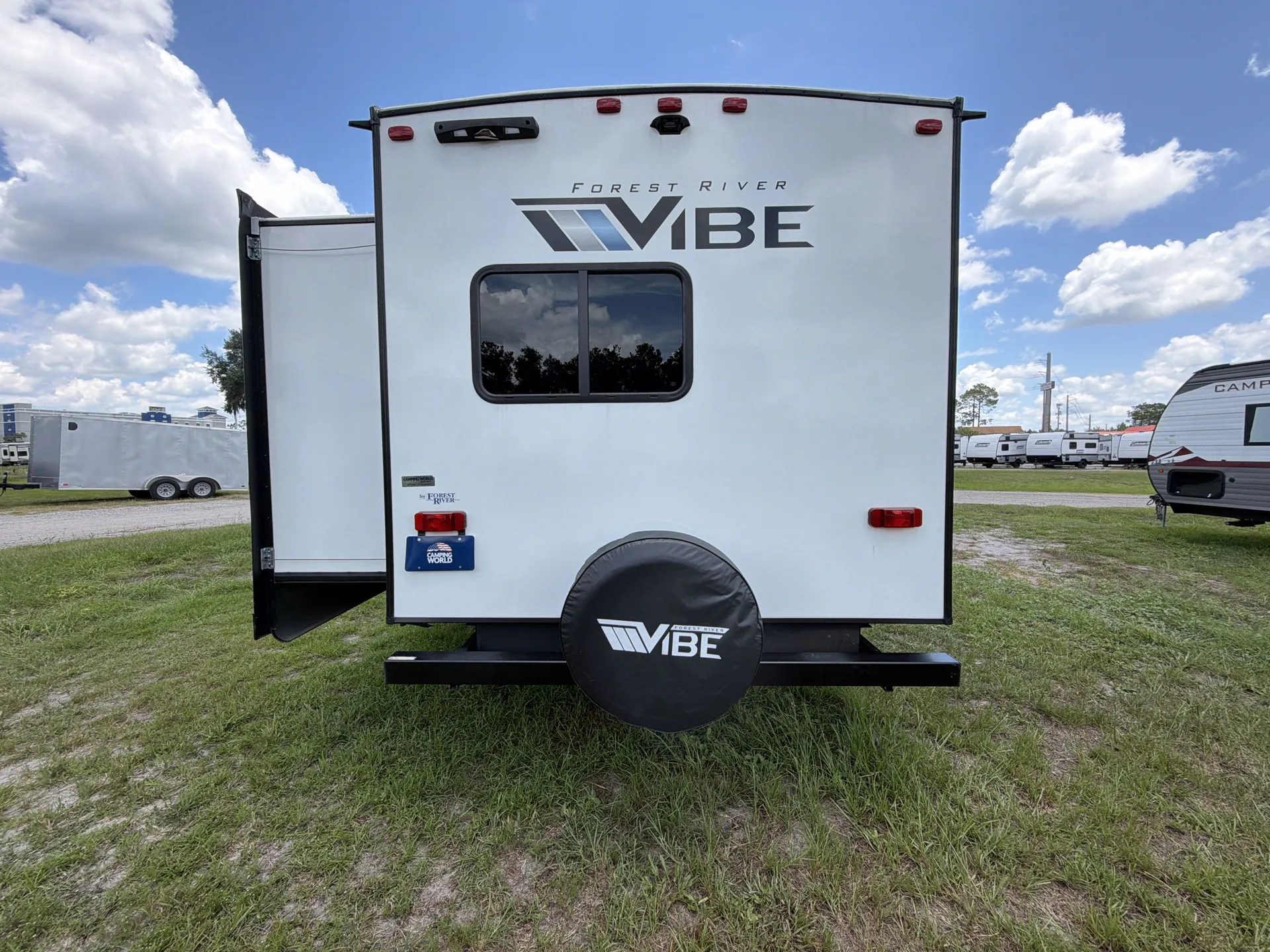 2024 Forest River Vibe 3400BH — off campside