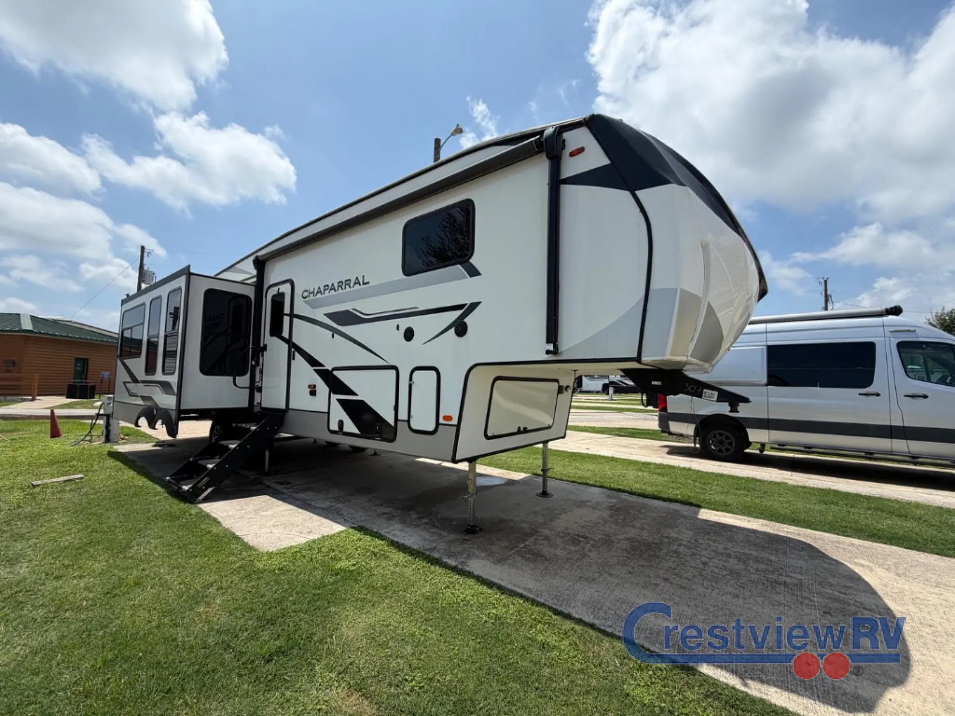 2023 Coachmen Chaparral 336TSIK - Photo 4