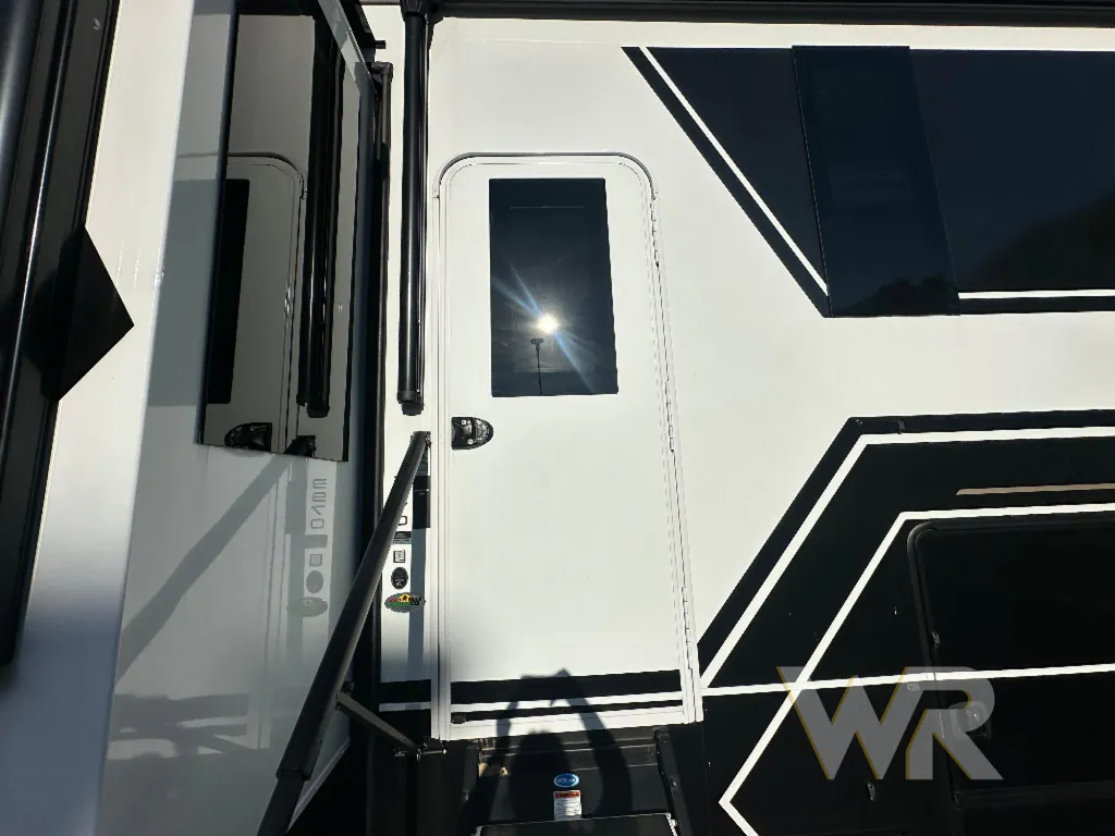 2025 Brinkley Model G 3970, Photos photo 13