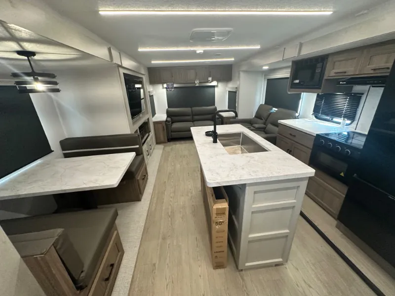 2026 Coachmen Freedom Express Ultra Lite 324RLDS - Photo 4