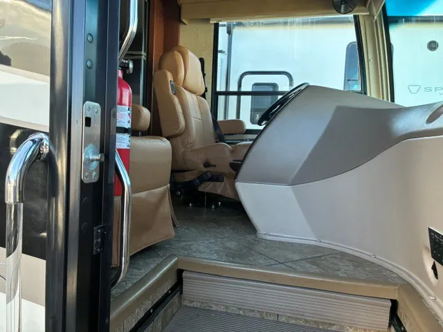 2015 Forest River RV Berkshire 38A, Photos photo 9