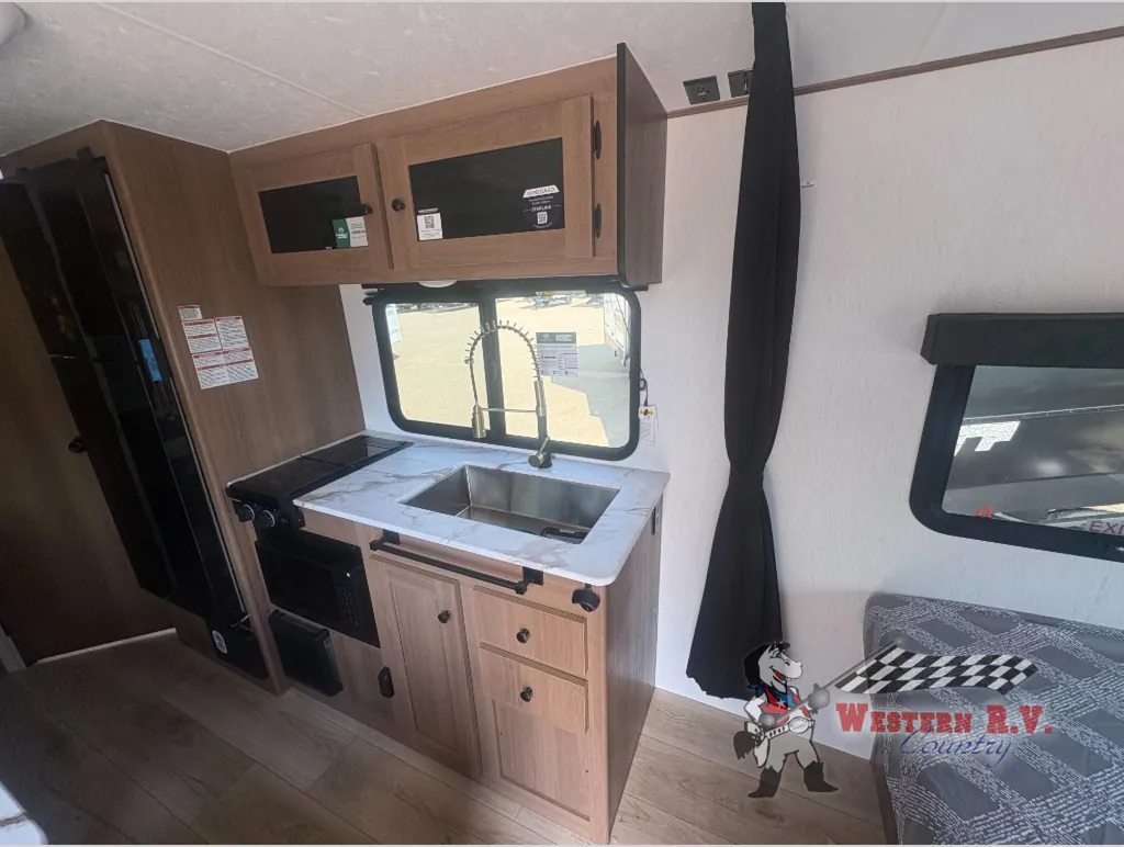 2027 Coachmen Apex Nano 186BH, Photos photo 9