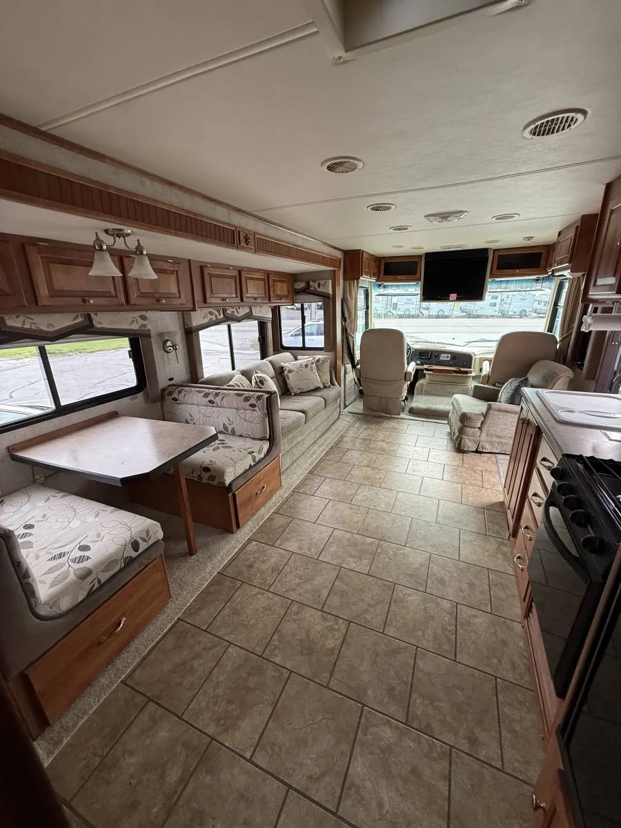 2008 TIFFIN ALLEGRO 32BA - Photo 2