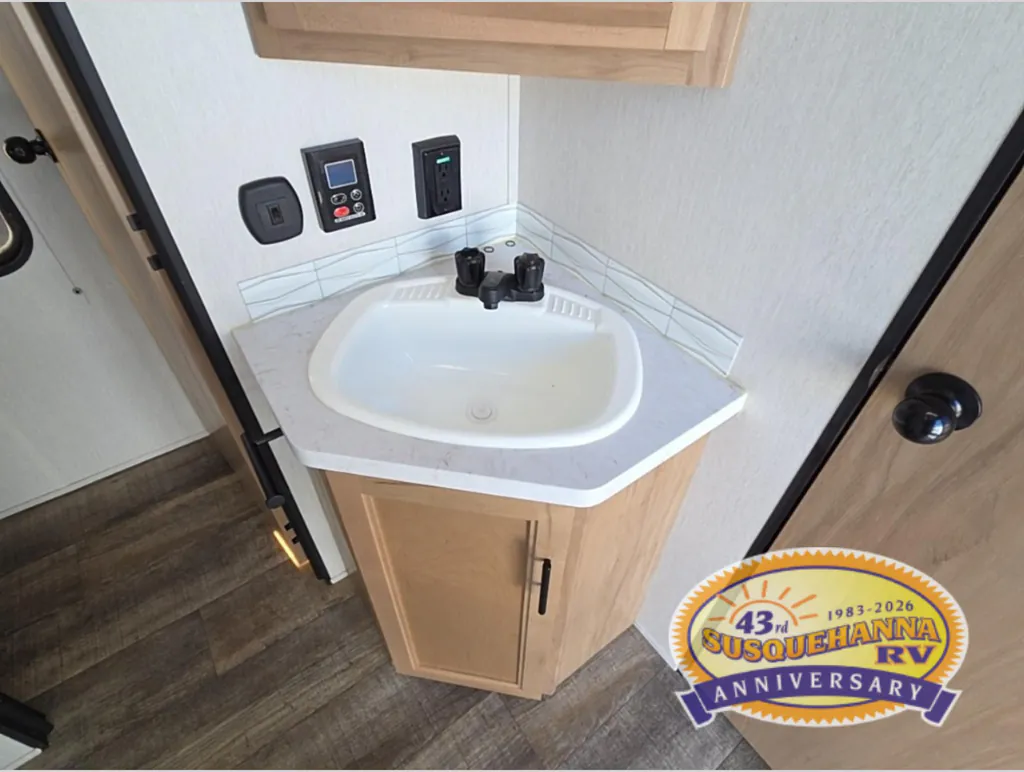2024 Forest River Cherokee Grey Wolf 29TE, Photos photo 10