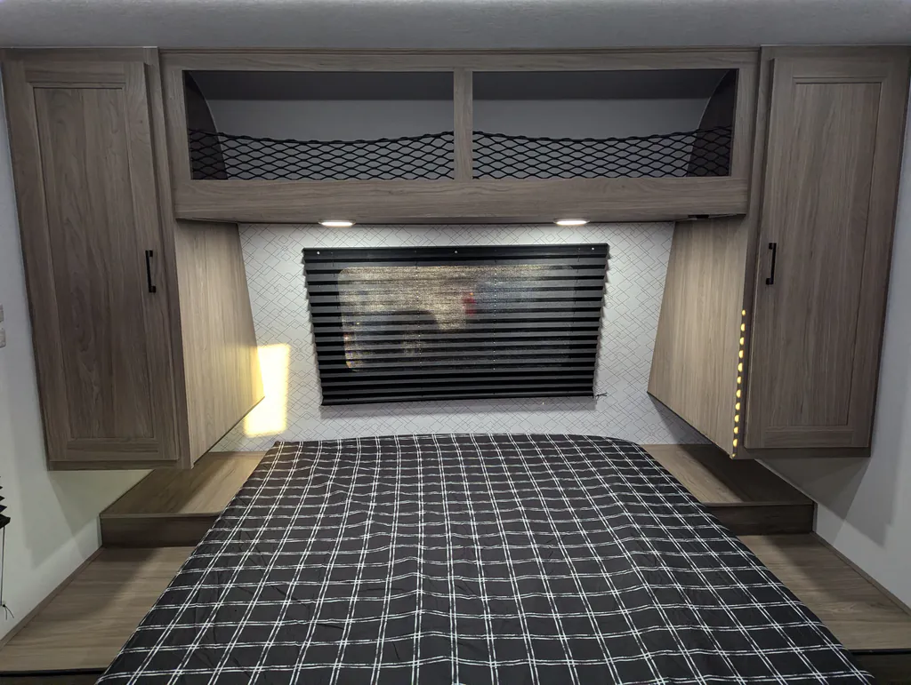 2026 Coachmen Freedom Express Select 30SE, Photos photo 69