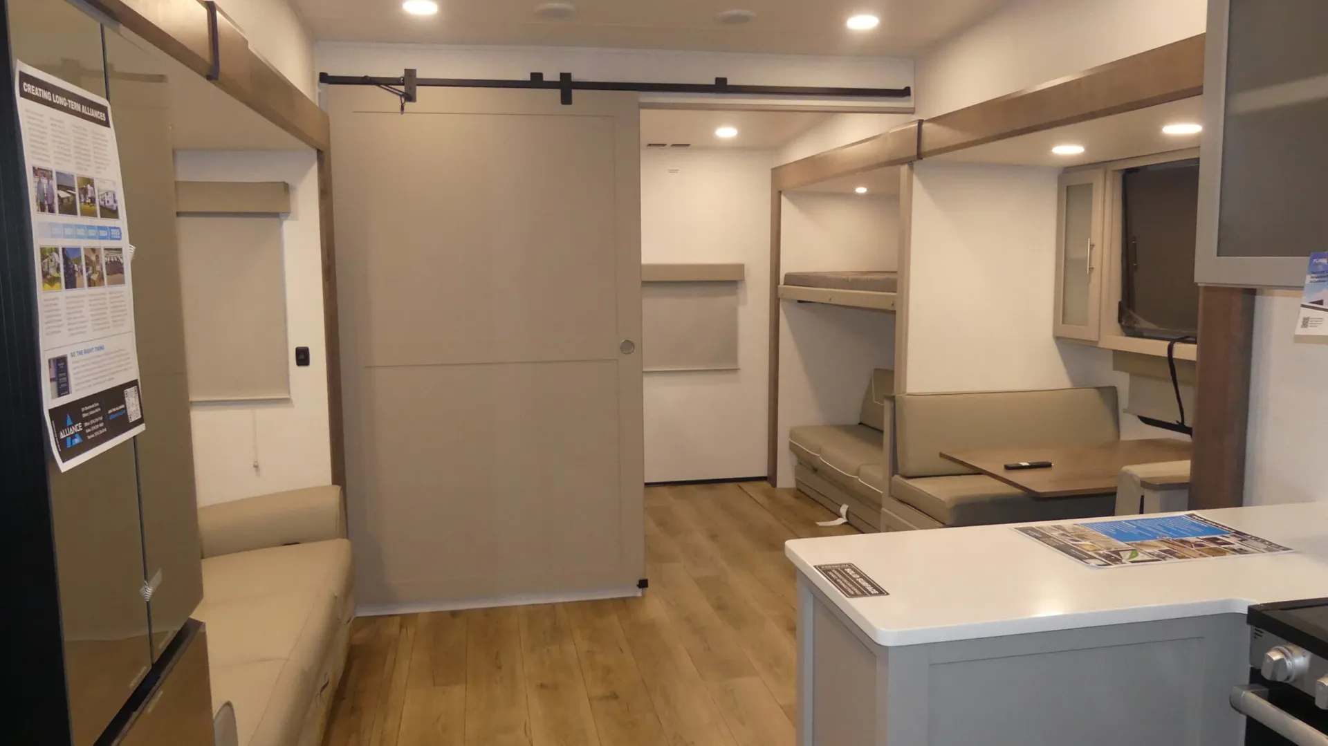 2026 Alliance RV Avenue All-Access 30BH - Photo 3