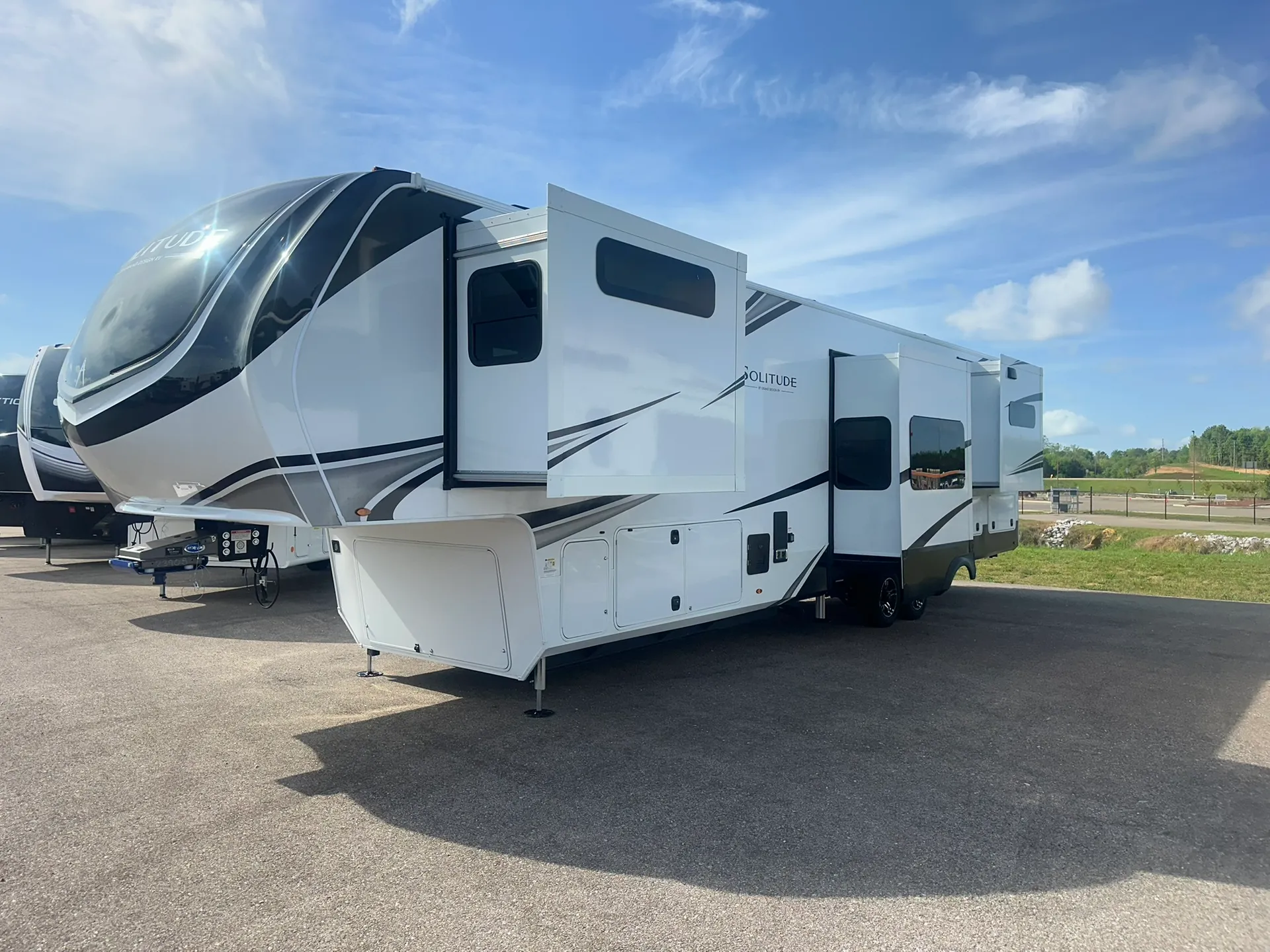 2026 Grand Design Solitude 390RK - Photo 4