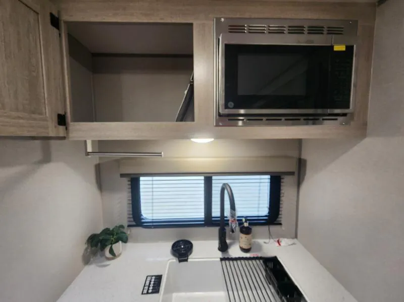 2026 Coachmen Catalina Legacy Edition 323MAZE, Photos photo 10