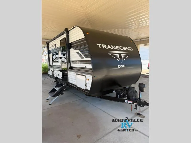 2025 Grand Design Transcend One 151RB - Photo 2