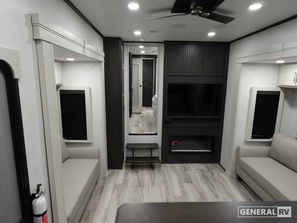 2026 Keystone Alpine 3820FK - Photo 3