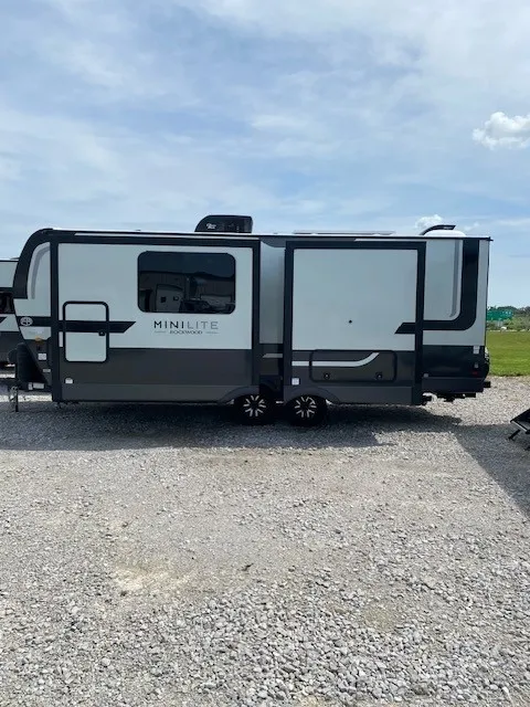 2026 Forest River Rockwood Mini Lite 2523MBR - Photo 3