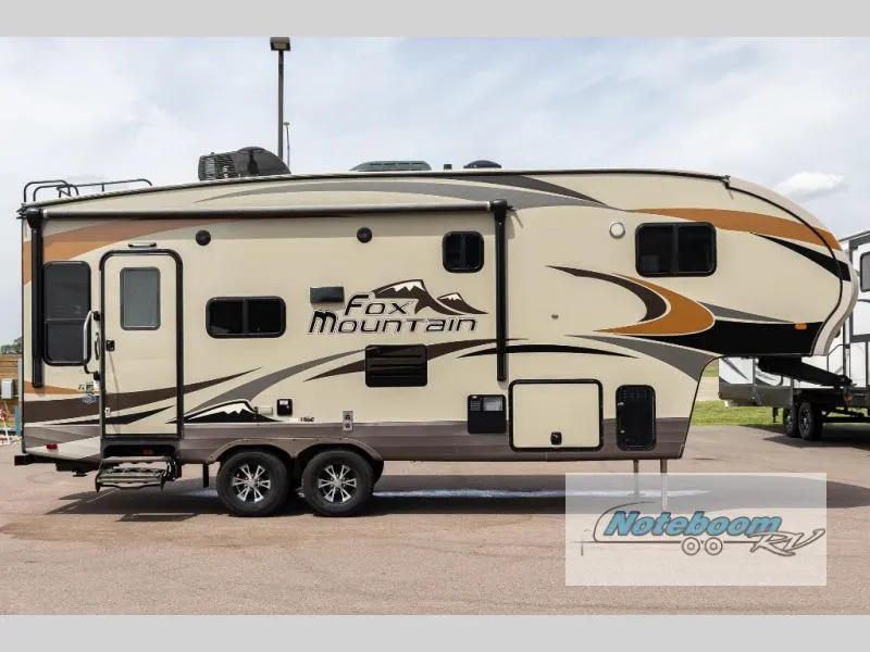 2019 Northwood Fox Mountain 235RLS - Photo 2