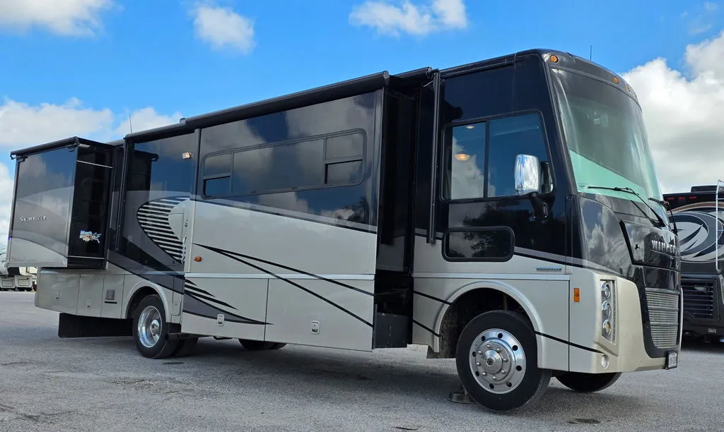 2019 Winnebago Sightseer 33C - Main photo