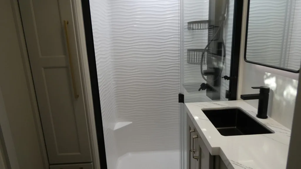 2026 Brinkley Model G 4150, Photos photo 16