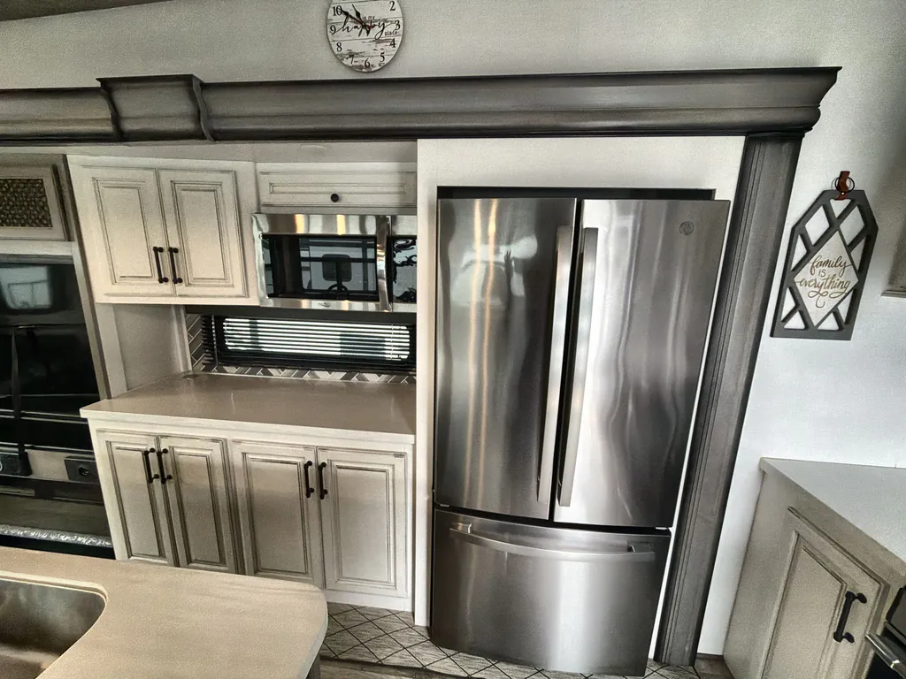 2022 Keystone Montana 3231CK, Photos photo 8