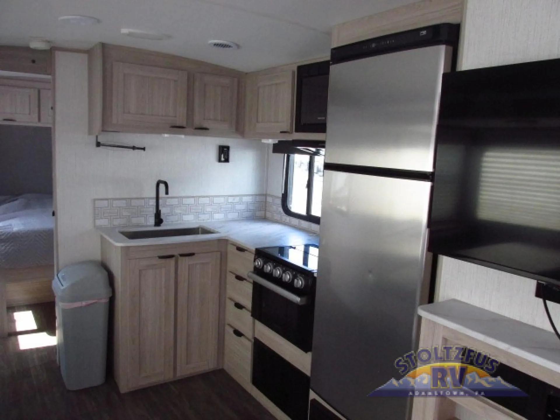 2023 Cruiser RV Shadow Cruiser 277BHS - Photo 4