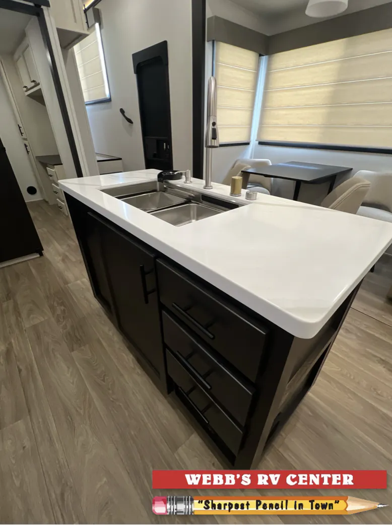 2027 Forest River Sabre 36FLX, Photos photo 18