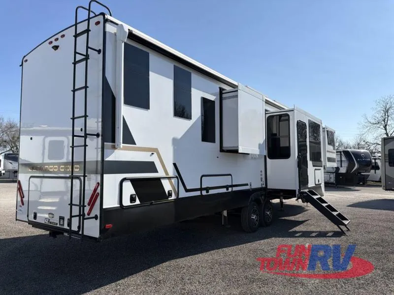 2026 KZ Durango Gold 388FLS - Photo 4