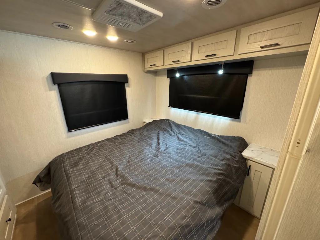 2026 Nexus Triumph 32T, Photos photo 61