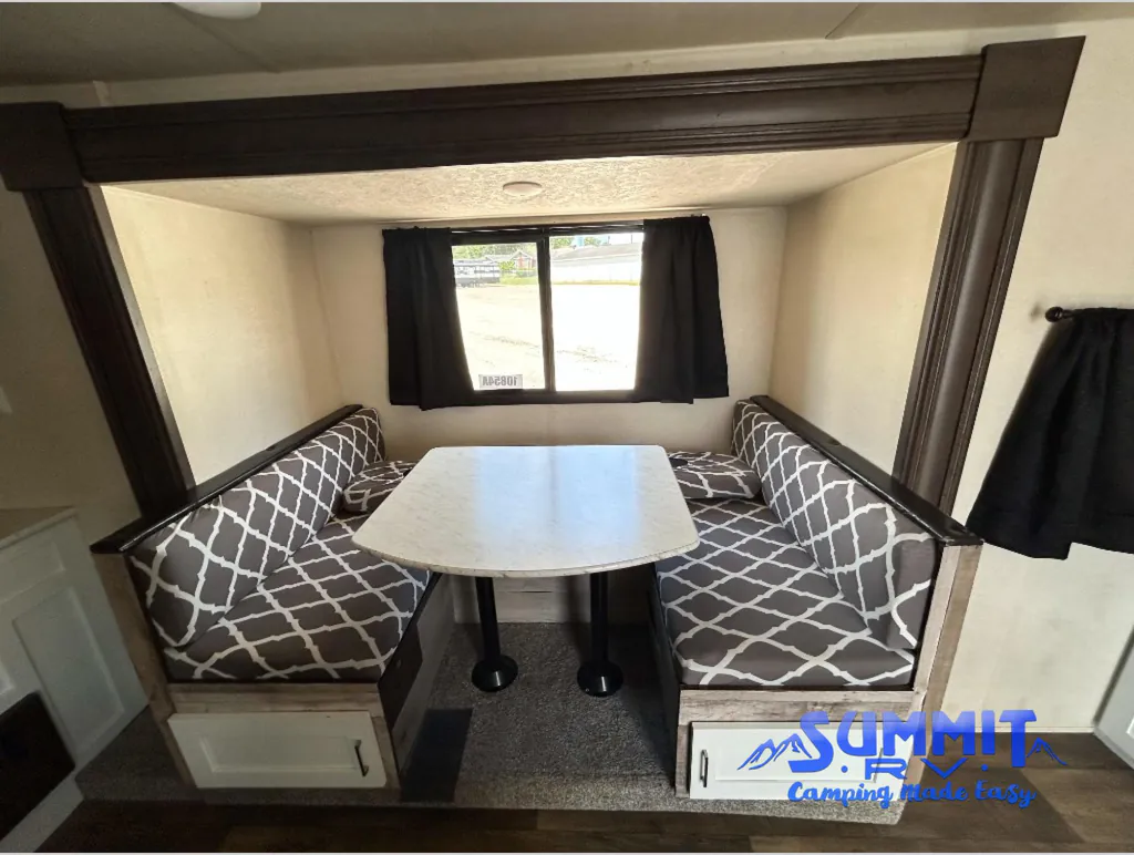 2018 Forest River RV Wildwood X-Lite 233RBXL, Photos photo 17