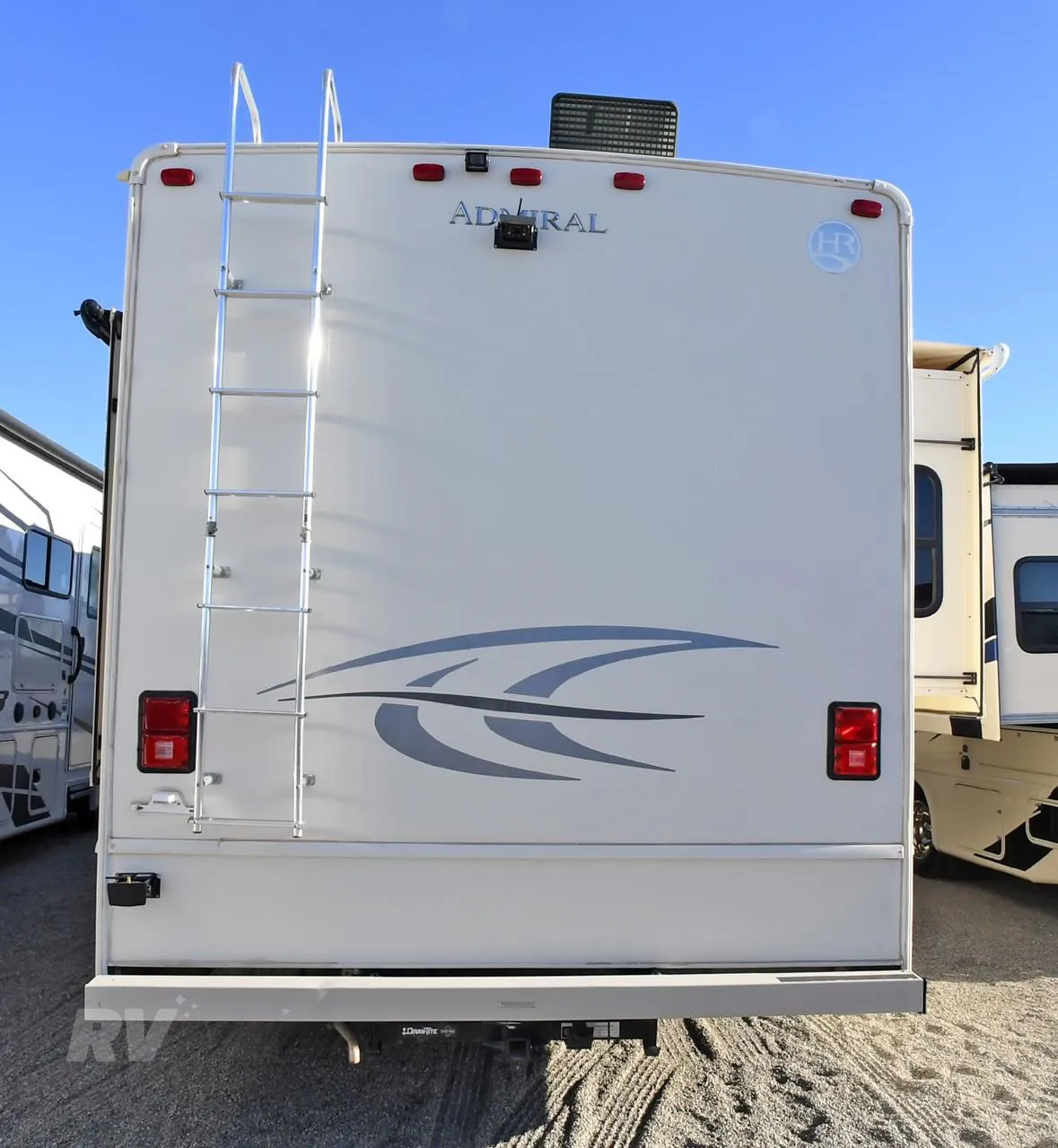 2019 Holiday Rambler Admiral 32S dealer photo 8 from RV World Yuma