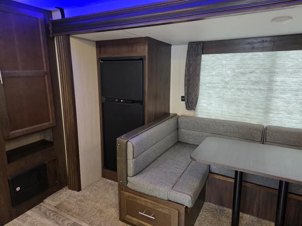 2019 Forest River Cherokee 214JT dealer photo 9 from Colton RV