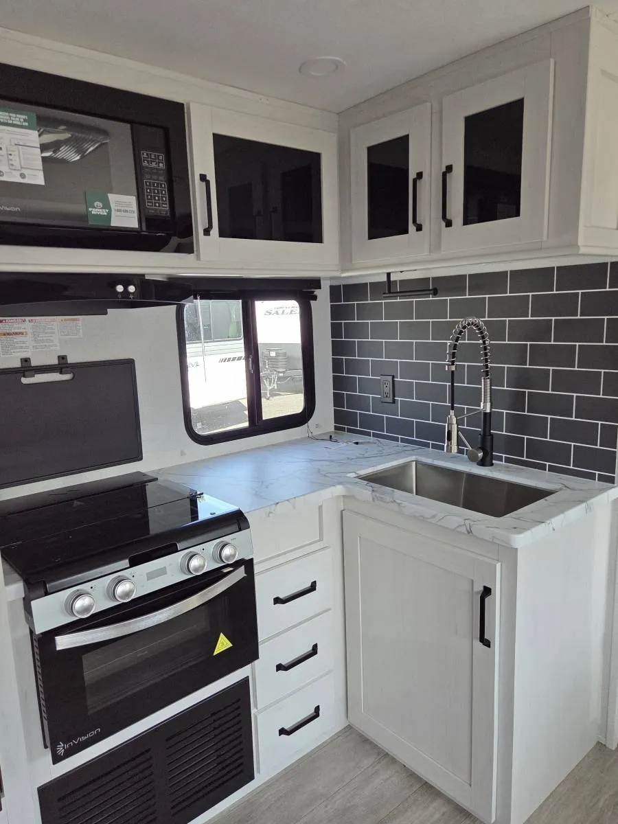 2026 Forest River Solaire 3200TSBH, Photos photo 23