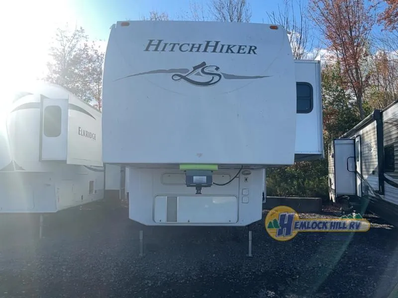 2009 NuWa HitchHiker LS 32 5 FKSBG - Photo 2