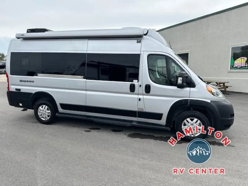 2023 Thor Motor Coach Sequence 20J - Photo 4